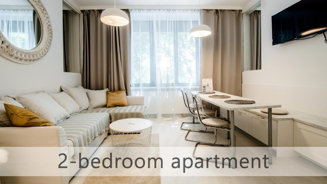 White Apartments With Ac By Kovee Bratislava Bagian luar foto
